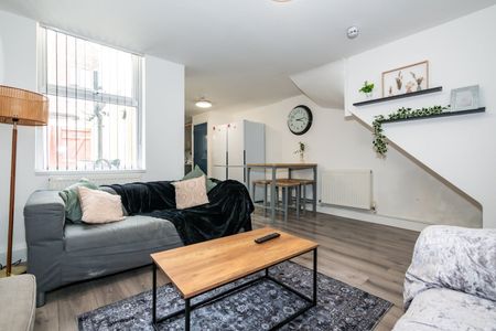 Room in a Shared House, Fell Street, L7 - Photo 2