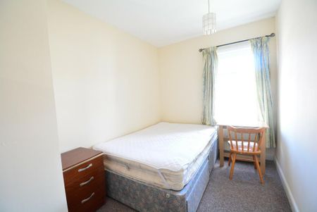 5 bedroom semi-detached house to rent - Photo 5