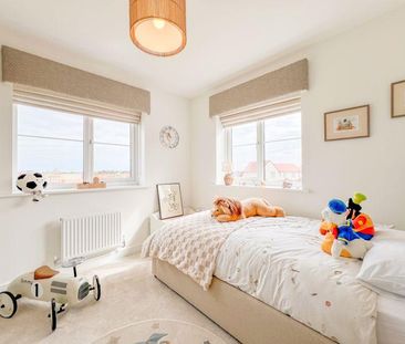 3 bedroom detached house to rent - Photo 3