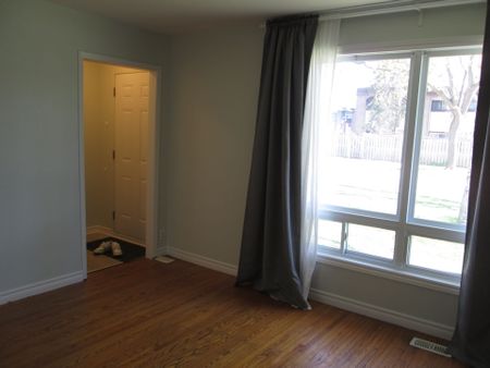 For Lease - 648 Francis Road, Burlington, Ontario - Photo 5