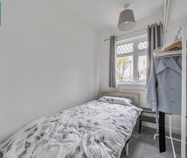 3 bedroom semi-detached house to rent - Photo 5