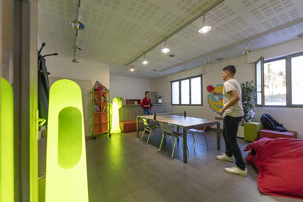 Rueil Malmaison, 117 rue Estienne d'Orves, 92500 Rueil Malmaison - Photo 1