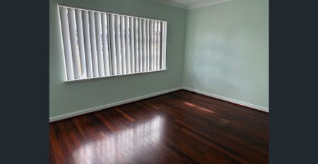 Charming, Comfortable And Convenient - Photo 2