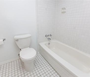 For Lease - 2760 Carousel Crescent Unit# 807, Blossom Park - Airpor... - Photo 1