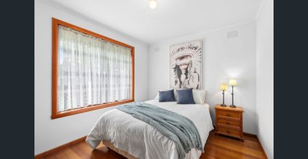 Solid original brick home with endless potential - Photo 4