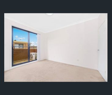 Two Bedroom Apartment, Spectacular Specifications, Superb Location!! - Photo 3