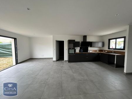Location Maison 4 pièces 85m² AIGREFEUILLE D AUNIS 17290 - Photo 4