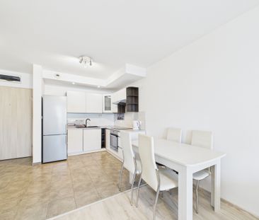 Dwa pokoje z garażem na strzeżonym osiedlu - Фото 1