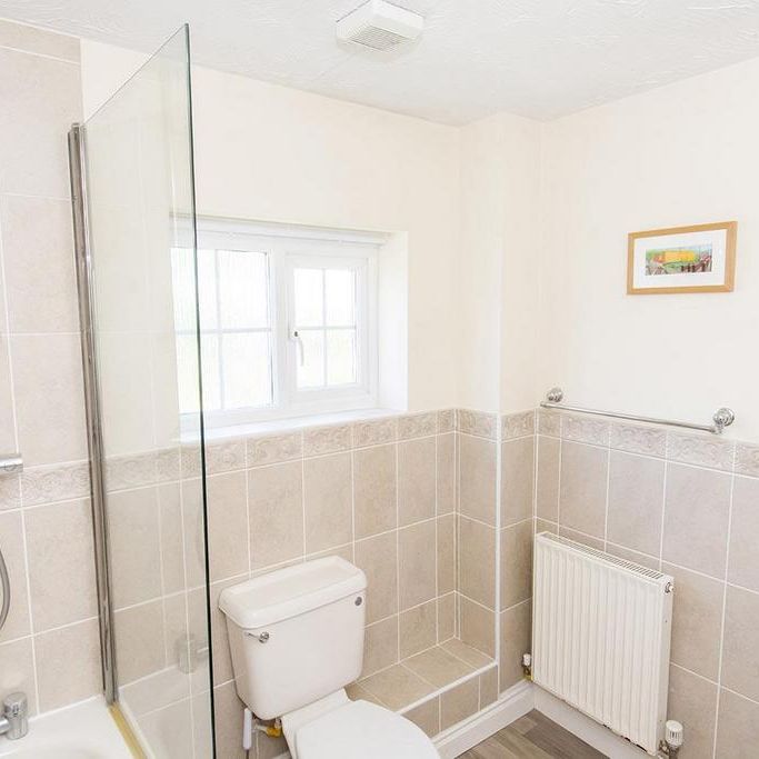 4 bedroom detached house to rent - Photo 1