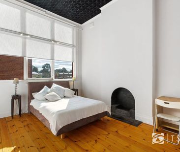 FULLY FURNISHED INNER CITY APARTMENT - AVAILABILE DECEMBER 2026 - Photo 1