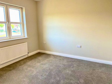 Apt 3 22 Highgrove Meadows Ballygomartin Road, Belfast, BT13 3FX - Photo 3