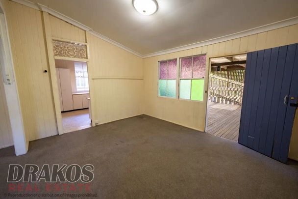 “20 O'Connell Street, West End” - Photo 1