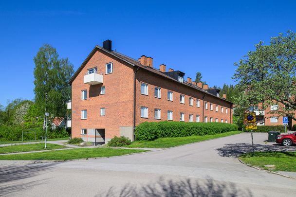 Kraftkärrsvägen 15 B - Foto 1