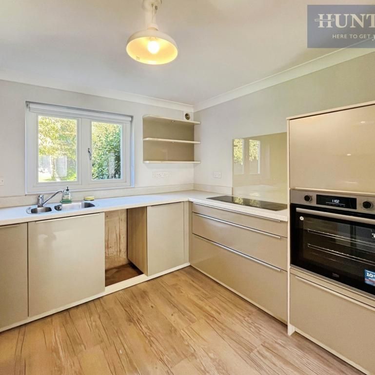 3 bedroom maisonette to rent - Photo 1