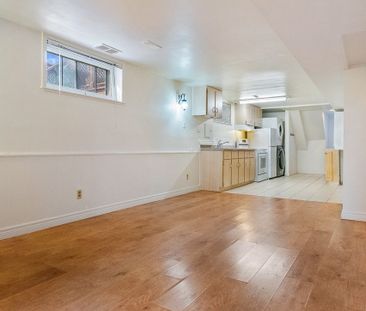 For Lease - 2012 Bonnymede Drive, Mississauga, Ontario - Photo 2