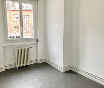 Location Appartement 3 pièces 68m² VALENCIENNES 59300 - Photo 4