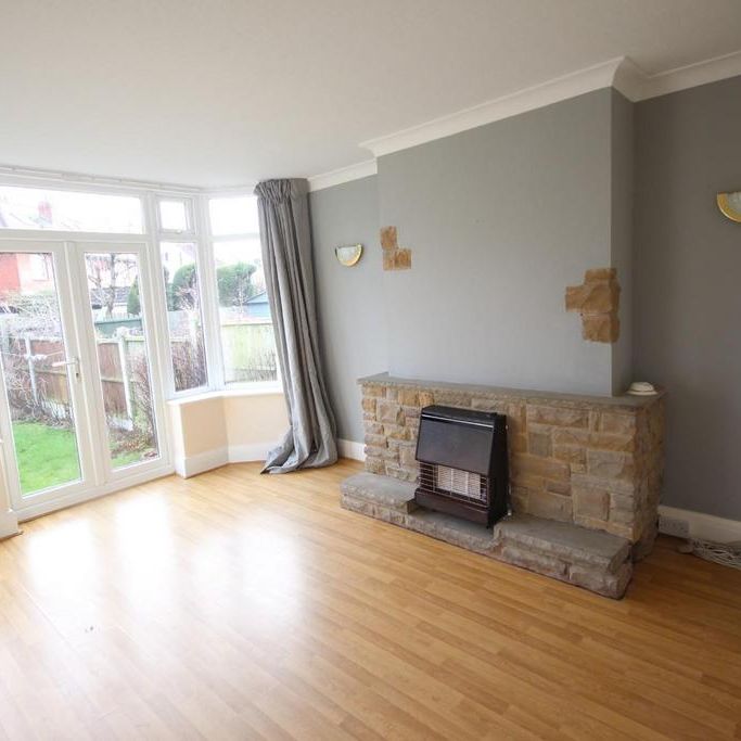 3 bedroom semi-detached house to rent - Photo 1