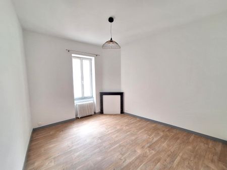 Location Appartement 3 pièces 47m² LES SABLES D OLONNE 85100 - Photo 3