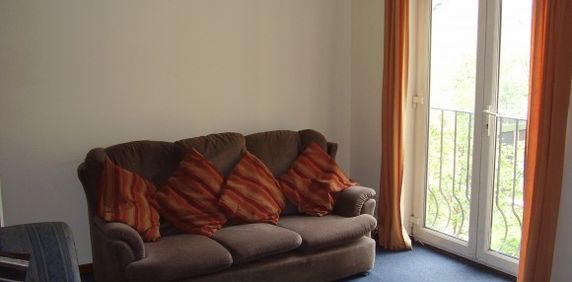 5 Bedroomed Flat - Photo 2