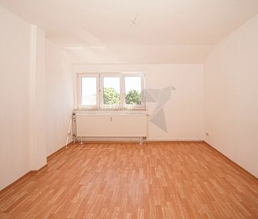 !! Romantische 4 Zimmer DG-Wohnung in C-Ebersdorf direkt im Grünen !! - Foto 1