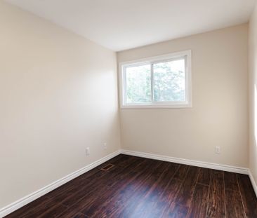 For Lease - 1553 Norwill Crescent, Oshawa, Ontario - Photo 5