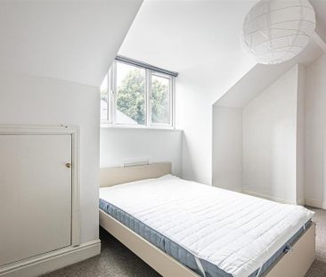 4 bedroom terraced house to rent - Photo 6