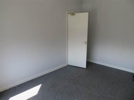 4a Finaghy Road South, Belfast, BT10 0DR - Photo 5