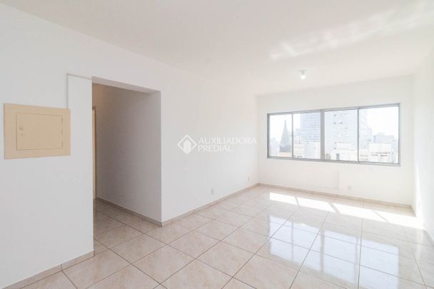 Apartamento com 2 quartos e 68m² para alugar em Independência, Porto Alegre. - Photo 1