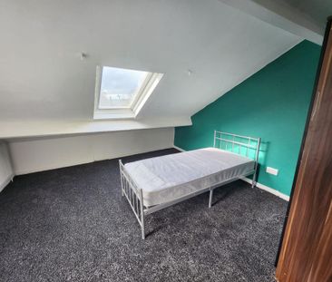 1 bedroom in a house share to rent - Photo 5