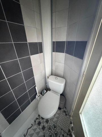 Location Appartement 2 pièces 28m² ST ETIENNE 42000 - Photo 2