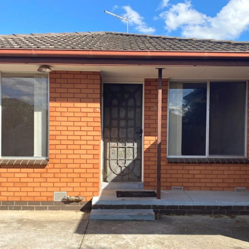 2/1 Bowman Street, Werribee VIC, Belconnen - Photo 1