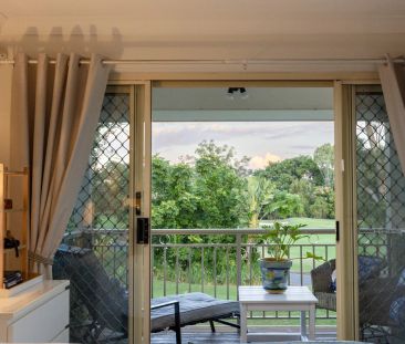 Elegant 3-Bedroom Townhouse Overlooking the Golf Course !! - Photo 4