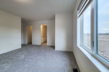 Detached Home For Lease | X8117074 - Photo 2