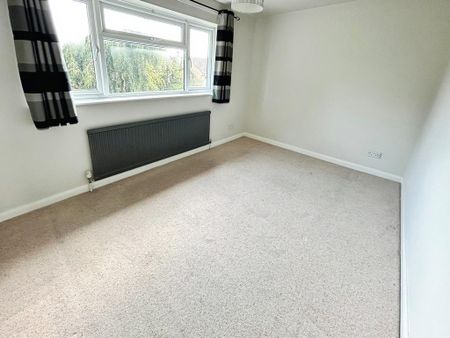 2 bedroom semi-detached house to rent - Photo 2