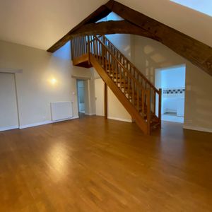 Location Appartement 3 pièces 75m² CHATEAUBRIANT 44110 - Photo 2