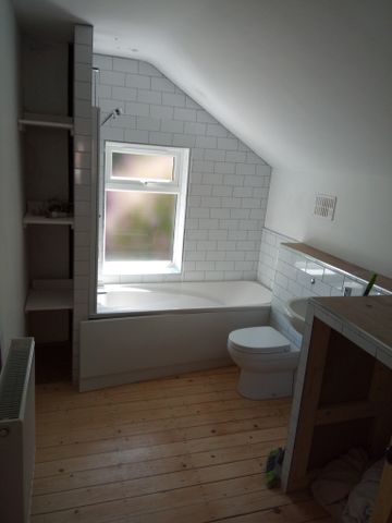 Two Bedroom Terraced House in Immaculate Condition for Rent in central Peterborough - Photo 4