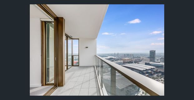 Breathtaking Water Views of Darling Harbour and Marvelous City View Apartment - Photo 1