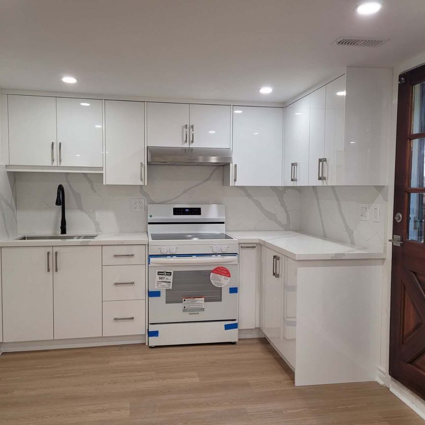 For Lease - 255 Weldon Avenue Unit# Lower, Oakville, Ontario - Photo 1