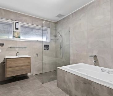 31 Leyland Road, Mount Waverley, VIC 3149 - Photo 5