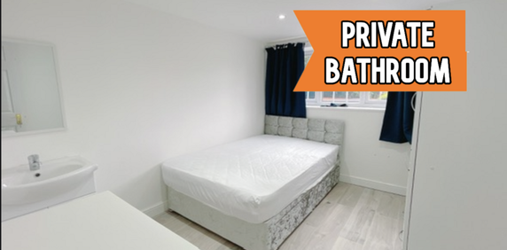 1 bedroom in a house share to rent - Photo 2