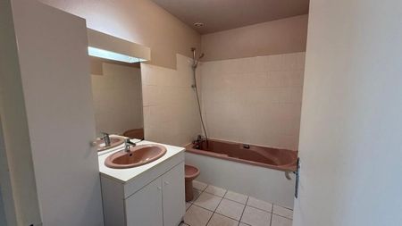 Appartement à louer, 2 pièces - Mûrs-Erigné 49610 - Photo 4