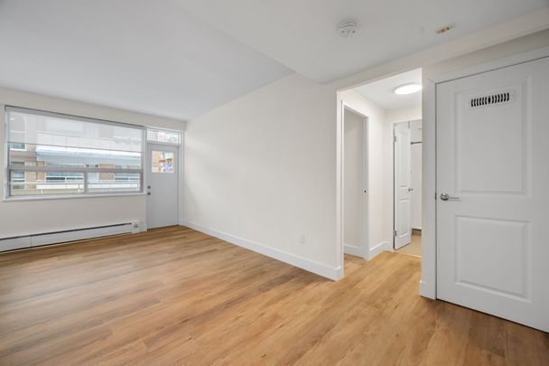 For Lease - 250 St Clair Avenue Unit# 301, Toronto, Ontario - Photo 1