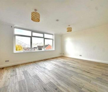 Willow Way, Farnham, Surrey, Surrey, GU9 - Photo 1