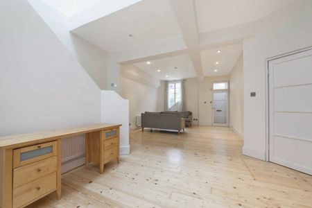 Holland Park Mews, Notting Hill, W11 - Photo 2