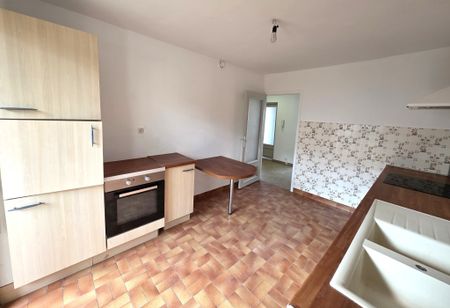 Location Appartement 5 pièces 133m² MONTELIMAR 26200 - Photo 2