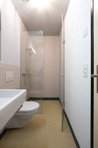 Living near the city - Photo 3