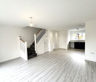 Broady Avenue - Photo 2
