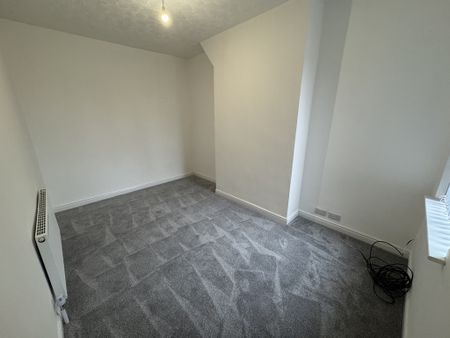 Parrin Lane, Eccles, Manchester - Photo 5