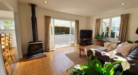 Four bedroom Cul-de-sac cottage - Photo 3