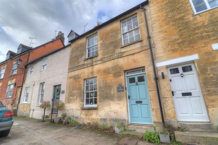 Gloucester Street, Winchcombe - Photo 2